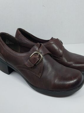 St. John's Bay Womens Sz 10 Brown Leather Chunky Block heel Buckle Loafers Shoes